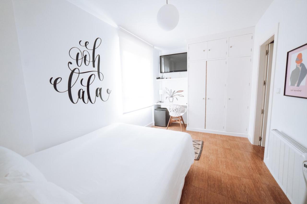 לאון Hostal Misericordia מראה חיצוני תמונה